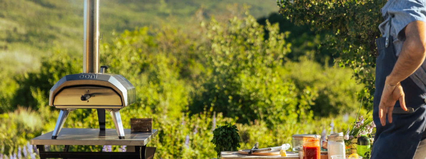 Ooni Pizza Oven displayed in an outdoor setting