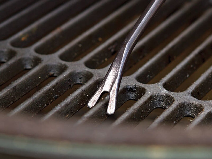 Big Green Egg V-Notch Grid Cleaner - Leisure Time Inc.