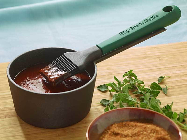 Big Green Egg Sauce Pot w/ Basting Brush - Leisure Time Inc.