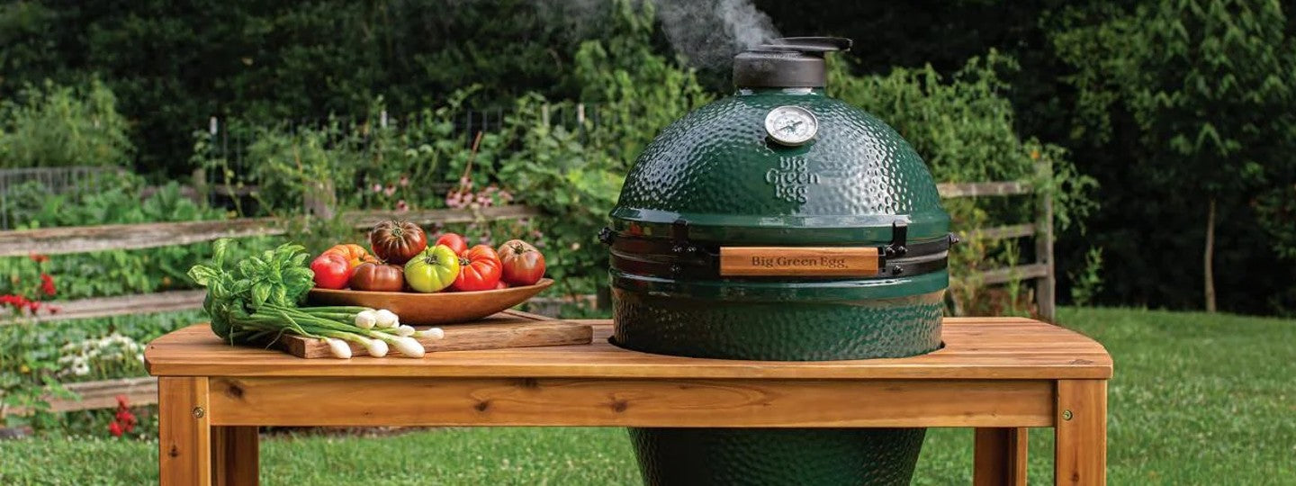 Big Green Egg w/ Table