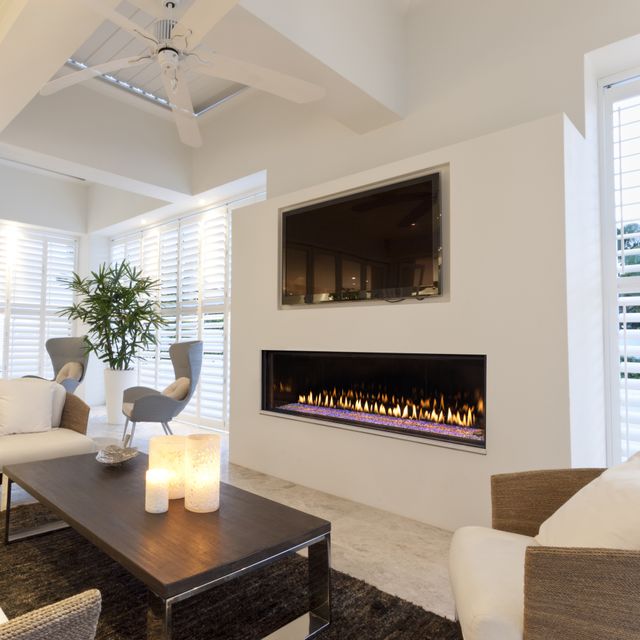 D6315 Gas Fireplace